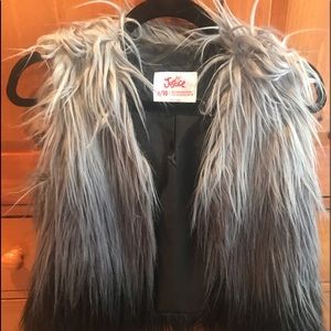Justice girls fur vest 8/10